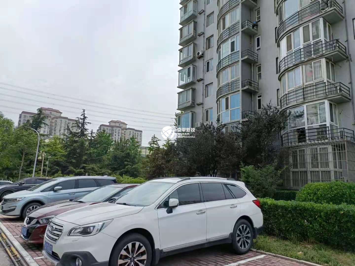 西现代城